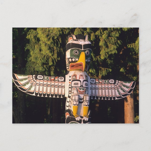 A totem pole In Vancouver, Canada. Postcard (Front)