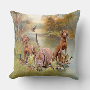 A versatile aristocrat in the Hungarian Vizsla Cushion