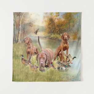 A versatile aristocrat in the Hungarian Vizsla Tapestry