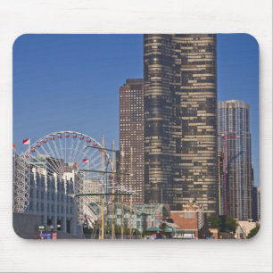 A view of Chicago's Navy Pier Mouse Pad