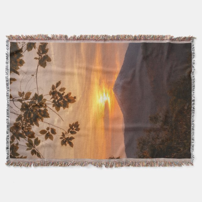 a welcoming and serene atmosphere throw blanket (Front)