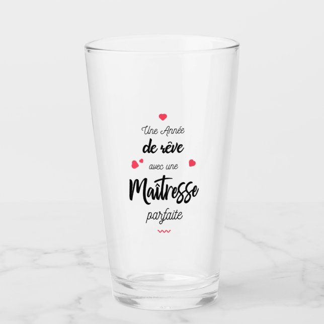 A year é of ê with a teacher glass (Front)