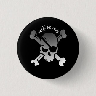 aarrgg me knave black white pirate skull custom 3 cm round badge