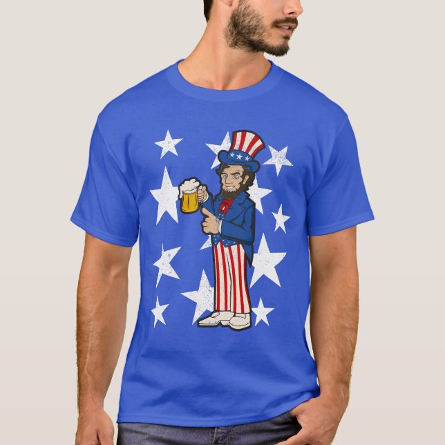 Abraham Lincoln Drinking A Beer Funny 4th of July  T-Shirt (Front)