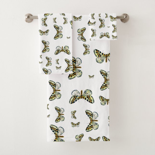 Abraxas grossulariata, The Magpie Moth Colour Imag Bath Towel Set (Insitu)