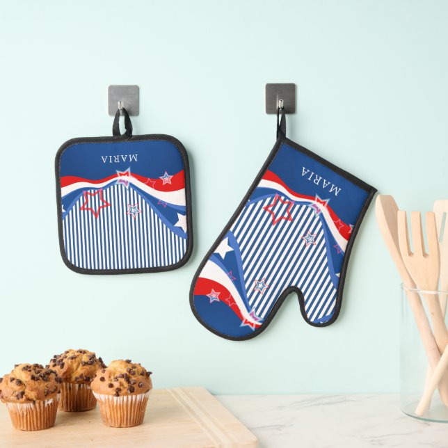 Abstract American flag design patriotic design Oven Mitt & Pot Holder Set (Insitu(Hanging))