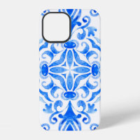 Abstract blue and white hand drawn tile seamless o