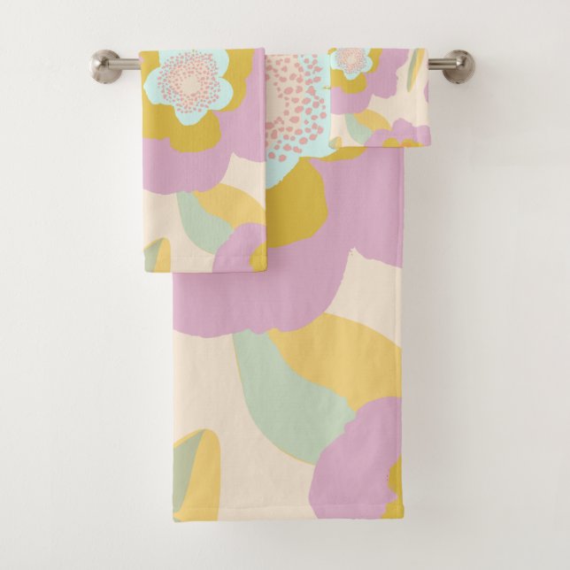 Abstract Floral Pastel Lilac Pattern Bath Towel Set (Insitu)