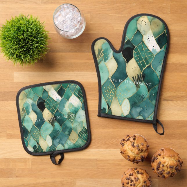 Abstract Green Gold Oven Mitt & Pot Holder Set (Top Down)