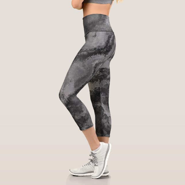 Abstract Grey Diffusion Capri Leggings (Left)