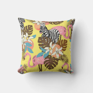 Abstract hand painted seamless animal background. cushion