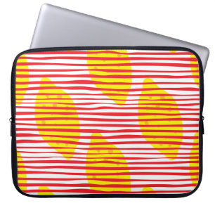Abstract lemon with leaf seamless pattern. Hand dr Laptop Sleeve