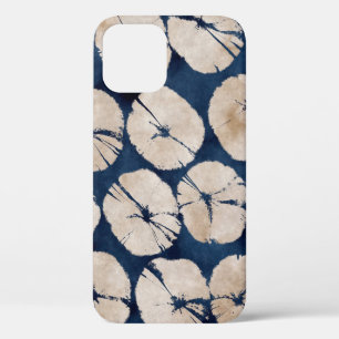 Abstract oriental floral motif. Seamless pattern.p iPhone 12 Case