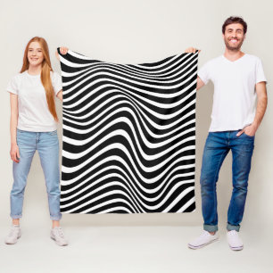 Abstract pattern with black and white wavy lines fleece blanket