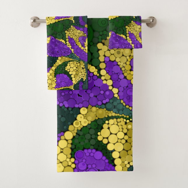 Abstract polka dot bath towel set (Insitu)