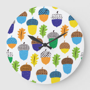 Acorn Autumn: Vintage Leafy Pattern. Large Clock