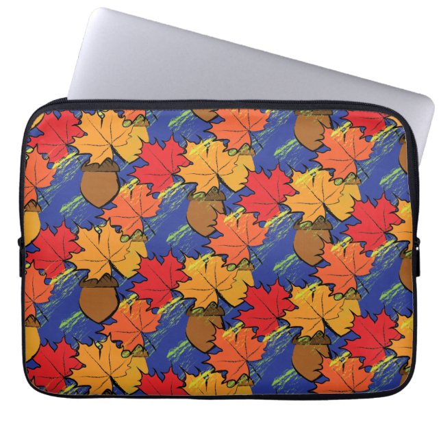Acorns and leaves I Laptop Sleeve (Front)