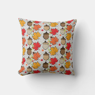 Acorns and leaves VII Cushion