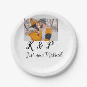 add coule photo just now married add name letter l paper plate