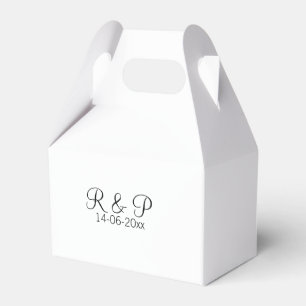 Add couple name monogram add date year wedding rom favour box