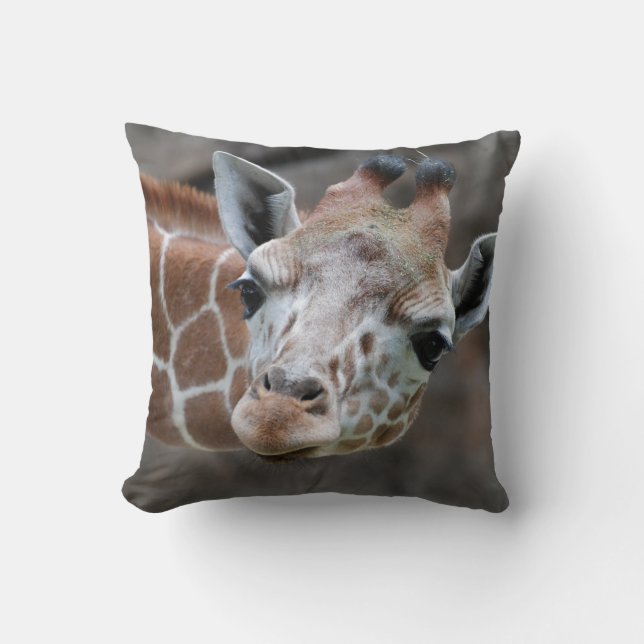 Adorable Giraffe Pillow (Front)
