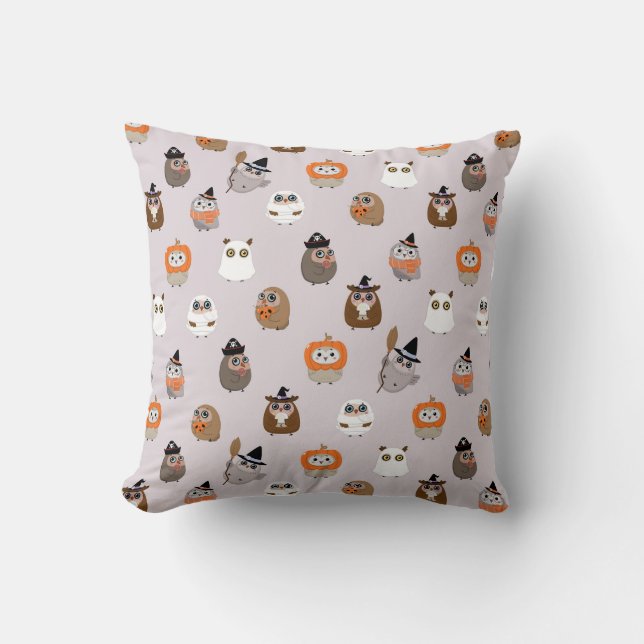 Adorable Halloween Owls Pattern Cushion (Front)