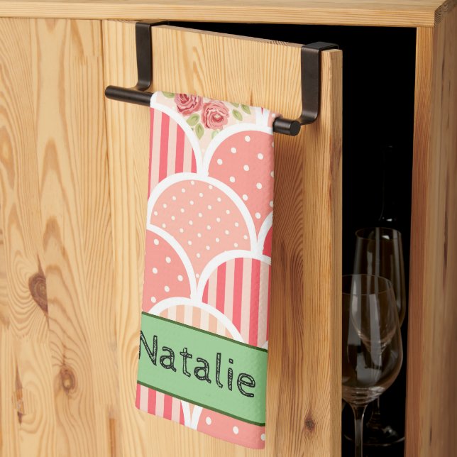 Adorable retro pattern in pink l monogrammed tea towel (Thirds Fold)