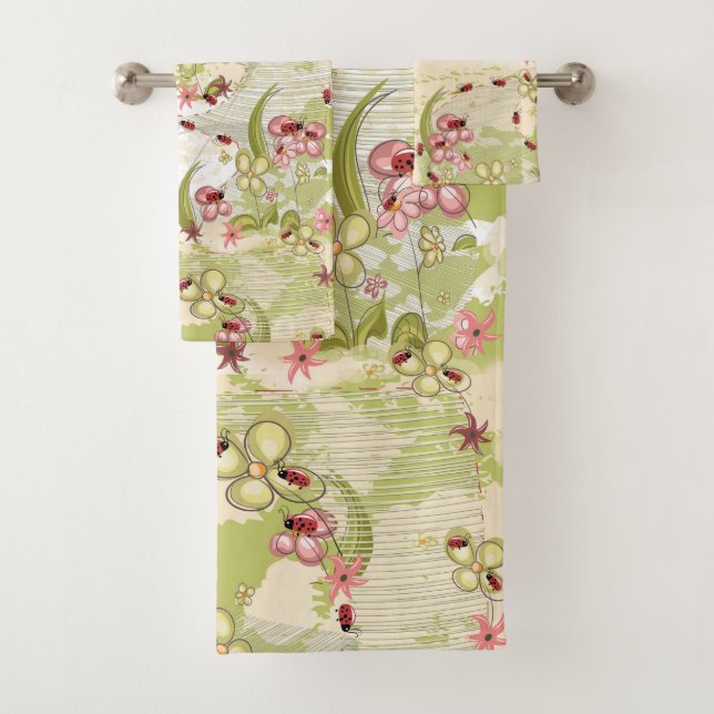 Adventure Ditsy Ladybirds Bath Towel Set (Insitu)