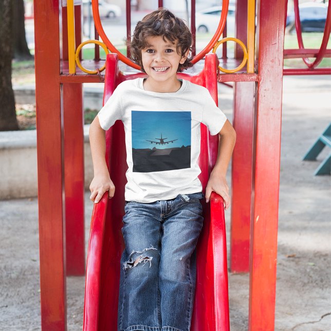 Aeroplane Landing T-Shirt (Creator Uploaded)