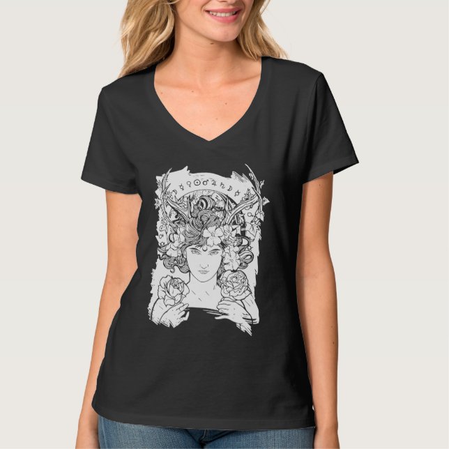 Aesthetic Occult Witch Witchcraft Flowers Roses Wo T-Shirt (Front)