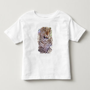 Africa, Botswana, Okvango Delta, wild leopard. 2 Toddler T-Shirt
