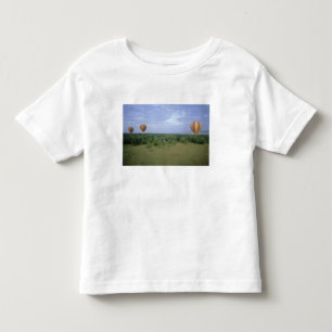 Africa, Kenya, Masai Mara National Preserve, 2 Toddler T-Shirt