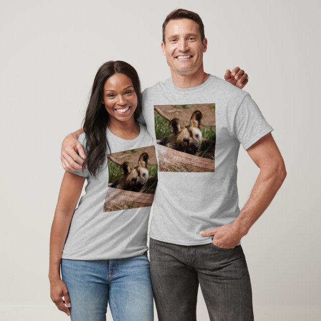 African Wild Dog-013 T-shirt (Unisex)