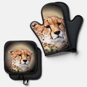 African Wild & Wonderful: Cheetah Tear Marks Art Oven Mitt & Pot Holder Set
