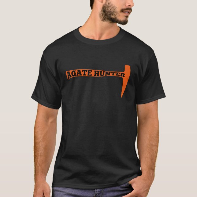 Agate Hunter Geology Distracted By Rocks Rockhound T-Shirt (Front)