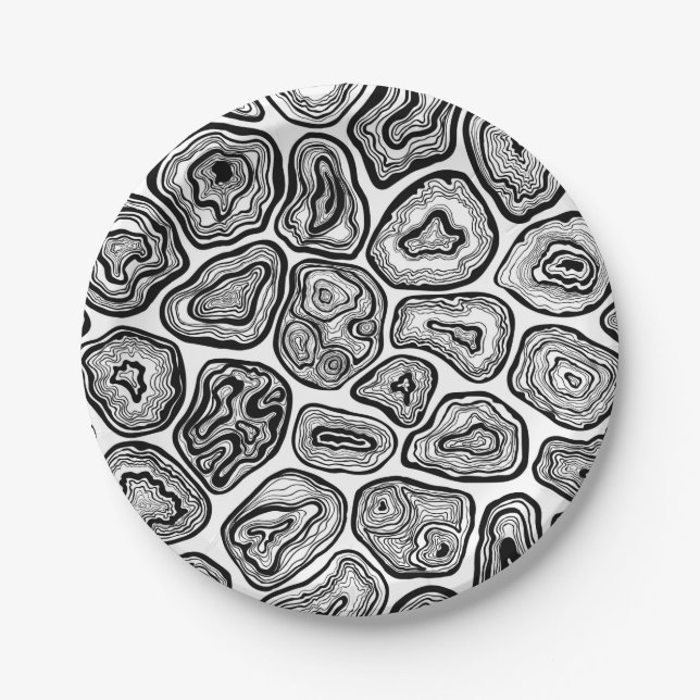 Agate slices in black and white paper plate (Front)