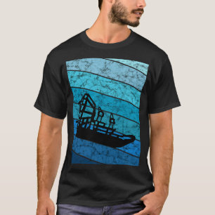 Airboat Hydroplane Swamp Retro Vintage Ocean Fanbo T-Shirt