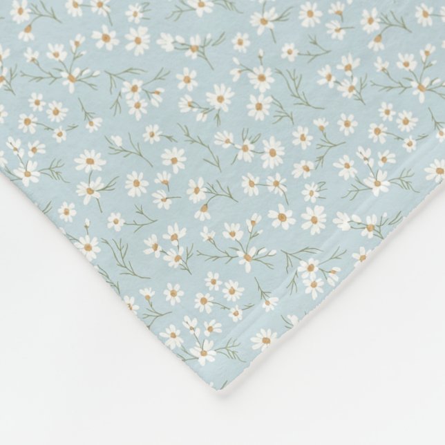 Airy Chamomile & Sky Blue Wildflower Meadow Fleece Blanket (Corner)
