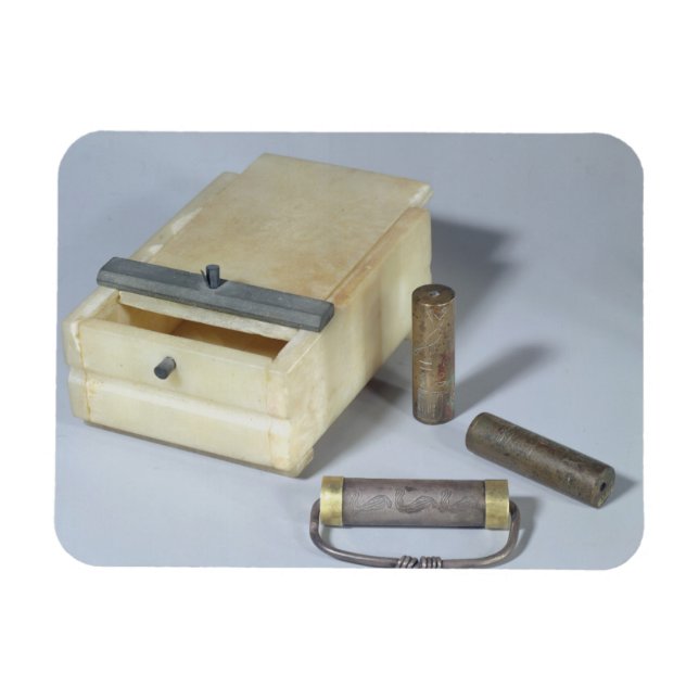 Alabaster box and bronze and silver seal cylinders magnet (Horizontal)