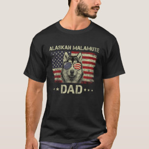 Alaskan Malamute Dad Dog Lovers American Flag 4th  T-Shirt