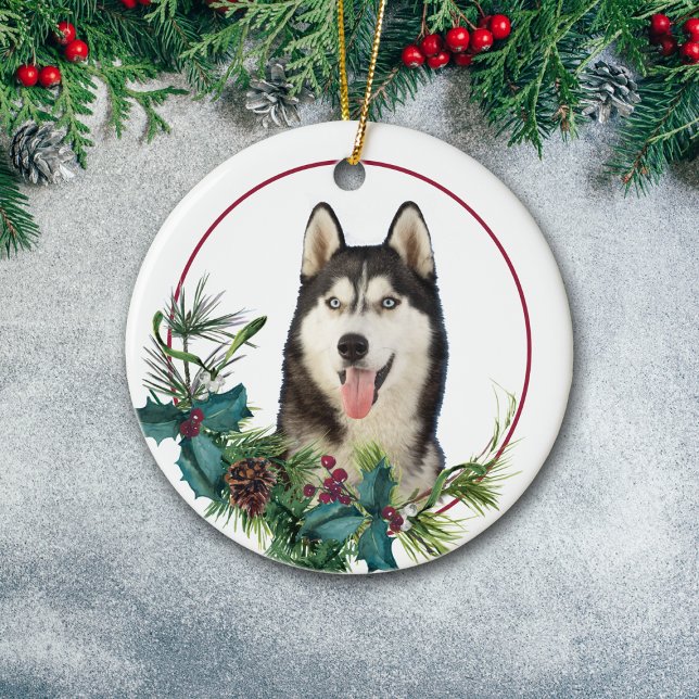 Alaskan Malamute Dog Evergreen Berry Wreath Ceramic Tree Decoration (Creator Uploaded)