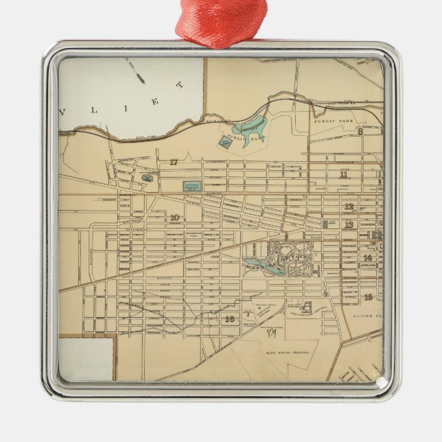 Albany Metal Tree Decoration (Front)