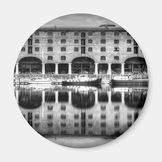 Albert Dock Liverpool Magnet (Front)