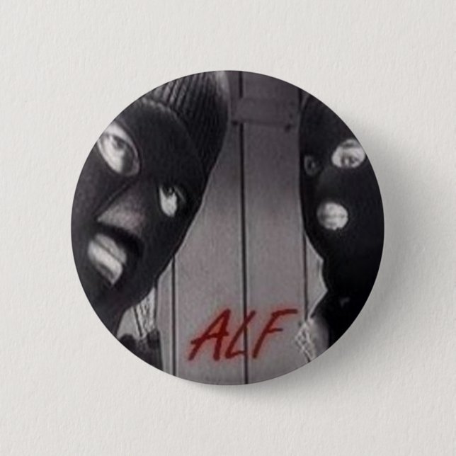 ALF! 6 CM ROUND BADGE (Front)