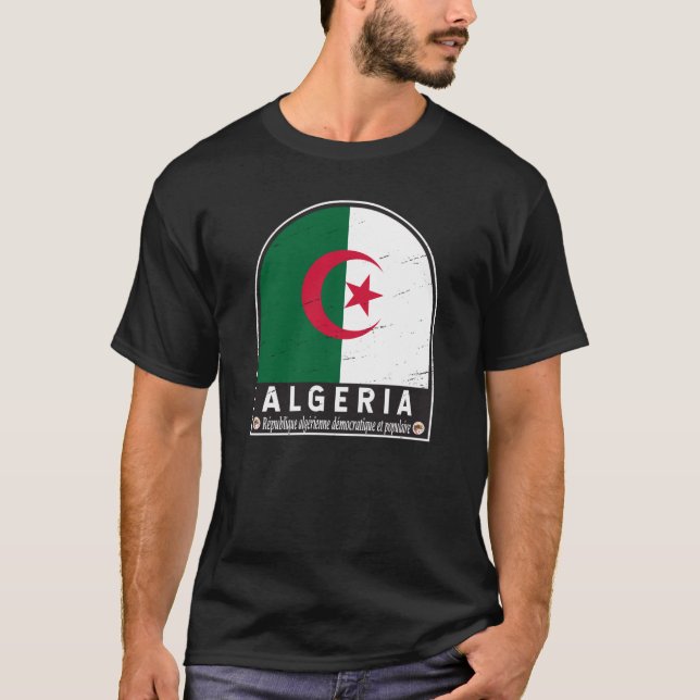 Algeria Flag Emblem Distressed Vintage T-Shirt (Front)