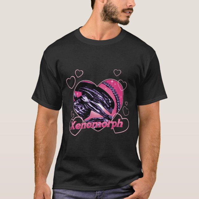 Alien 3 Valentine's Day Loving Xenomorph Heart Rtr T-Shirt (Front)
