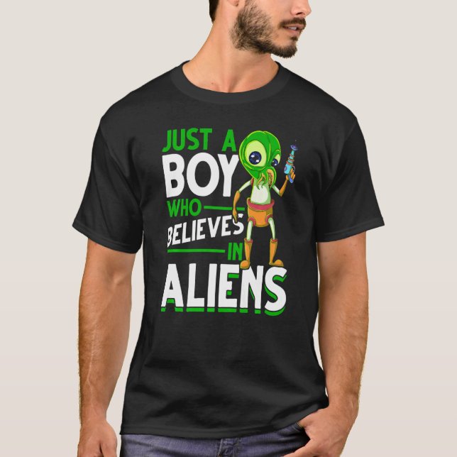 Alien Abduction Boys Science Fiction Extraterrestr T-Shirt (Front)