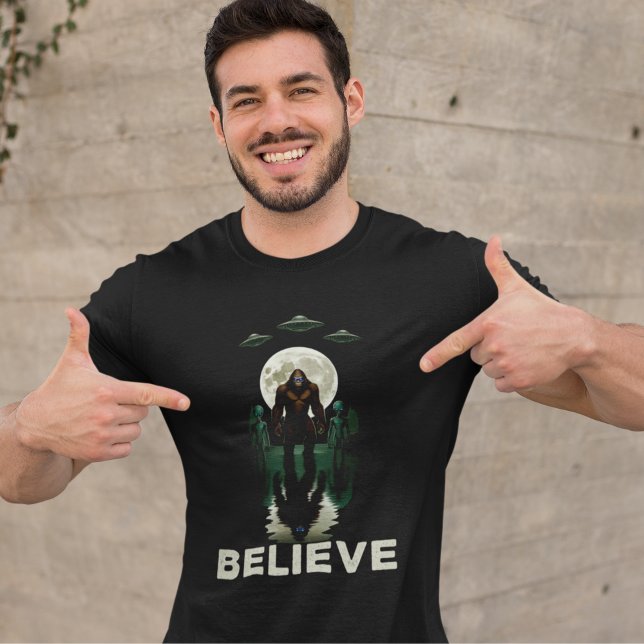 Alien And Bigfoot Moon  T-Shirt (Creator Uploaded)