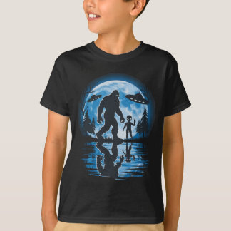 Alien And Bigfoot Moon UFO T-Shirt