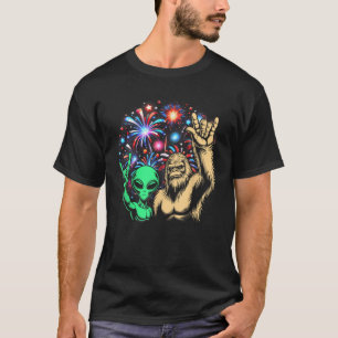 Alien Bigfoot Rock 4th of July Fireworks UFO Sasqu T-Shirt